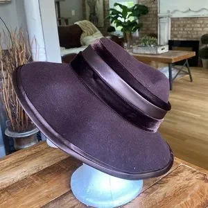 Nordstrom | Accessories | Nordstrom Brown Made In Italy  display picture 1